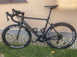 Canyon Ultimate CF SL + carbonové ráfky = top stav