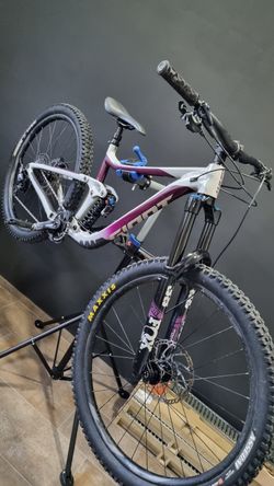 Giant Reign SX 2021 29 vel. M Fox 38 Enduro