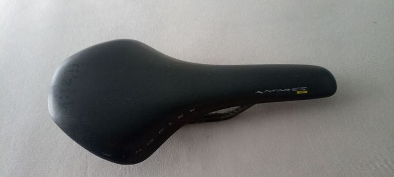 Prodám sedlo FIZIK ANTARES 00 CARBON.