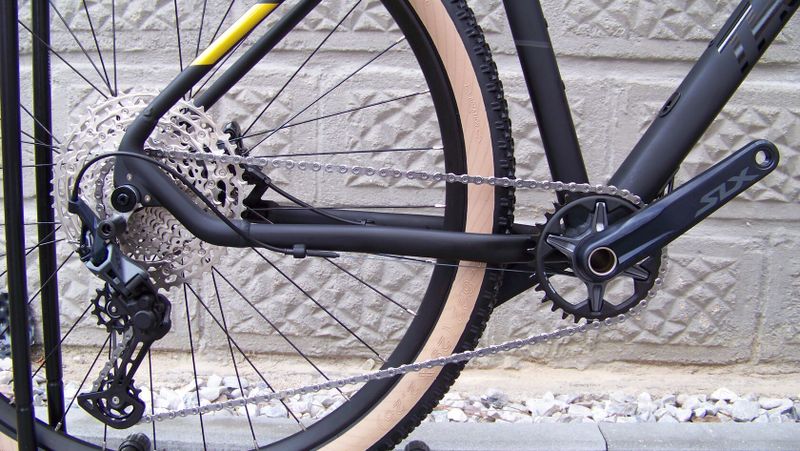 Nové 29" kolo THOMPSON XC-9000, RockShox Recon 120mm, Shimano 1x12, osy BOOST