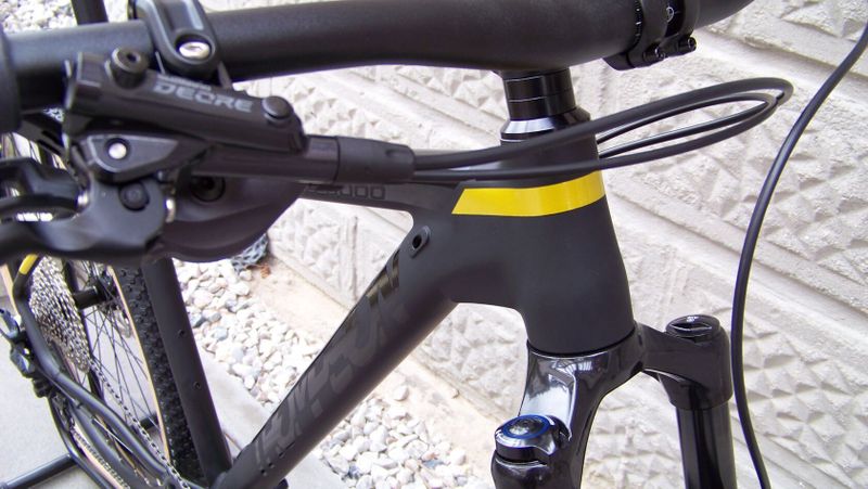 Nové 29" kolo THOMPSON XC-9000, RockShox Recon 120mm, Shimano 1x12, osy BOOST