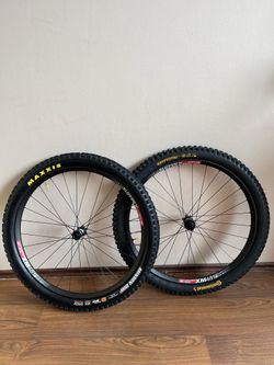 DT SWISS 350 Straight Pull Boost + DT SWISS XM481