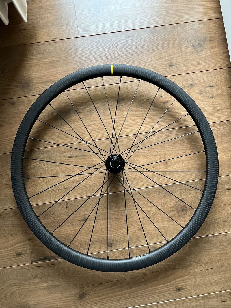 NOVÉ! Výplety Mavic OPEN PRO CARBON 32 UST DISC + Mavic Road Hub Disc CL + DT Swiss Aerolite