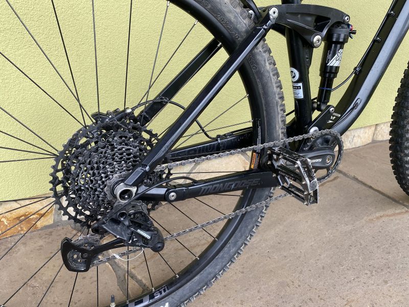 MONGOOSE SALVO 29" COMP - BLACK