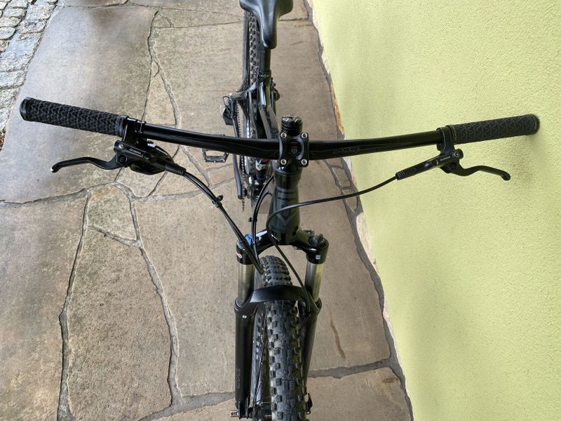 MONGOOSE SALVO 29" COMP - BLACK