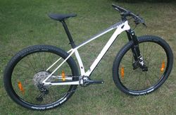 SCOTT Scale 930 2022 - 29” kolo s karbonovým rámem – NOVÝ + BONUS