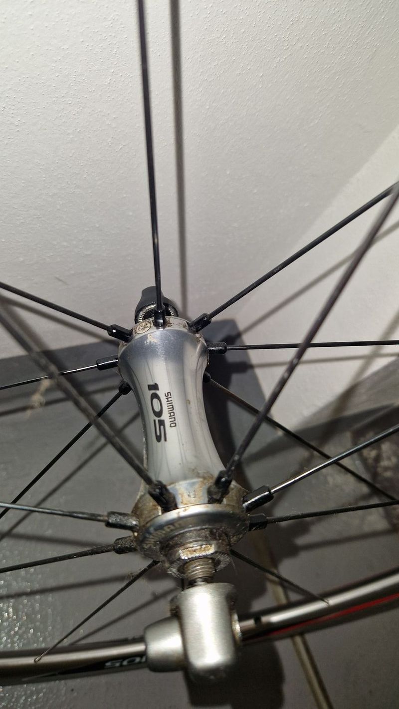 Prodám silniční kola WHR-5600 (Shimano 105) + kazeta Ultegra 10spd