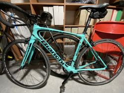 Bianchi 53 cm, karbon, najeto 1500 km
