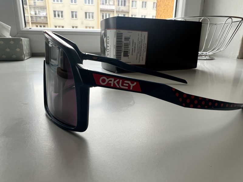 Oakley sutro - limitovaná edice tour de france 2022