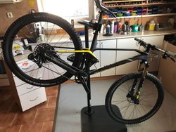 Mondraker za 50%: F-PODIUM CARBON R