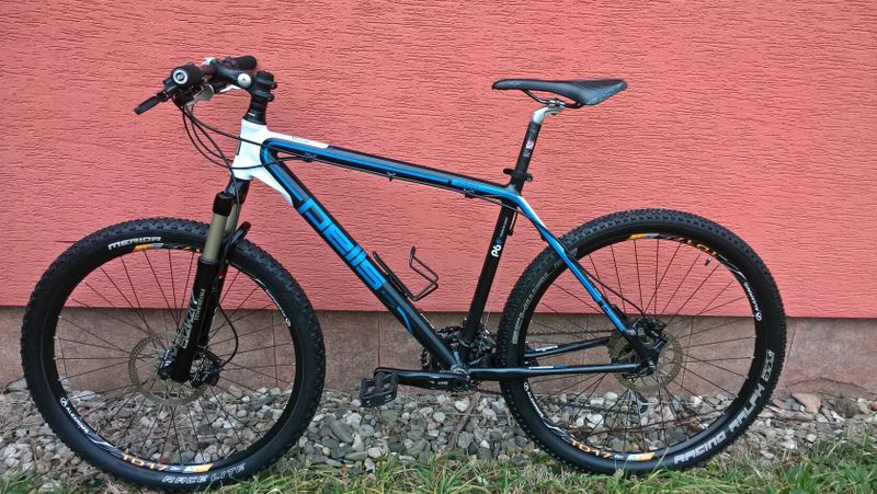 PELL'S RAZZER 26" rám L výbava XT