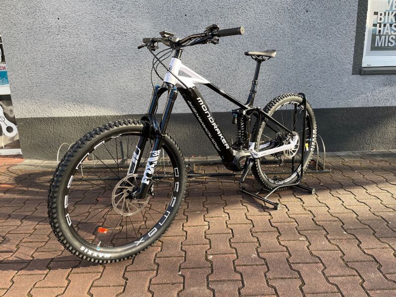 Elektrokolo Mondraker Level R