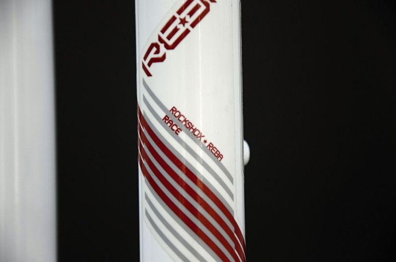 Nová Rock Shox Reba Race 100mm 26"