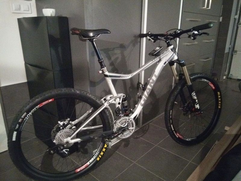 Giant Trance 27.5, vel. L, zdvih 140 mm, rámová sada s komponenty
