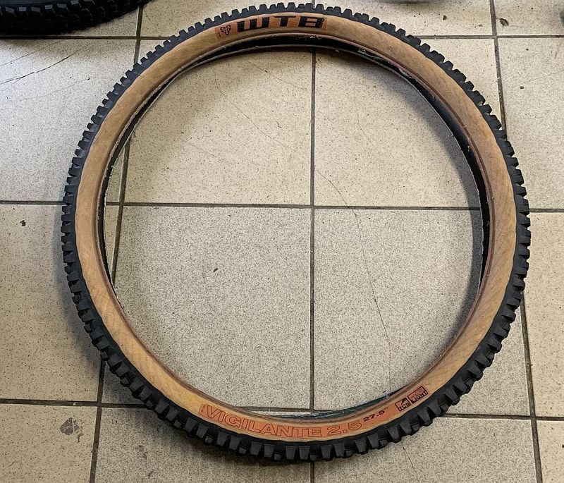Prodám WTB Vigilante 27,5 x 2,5