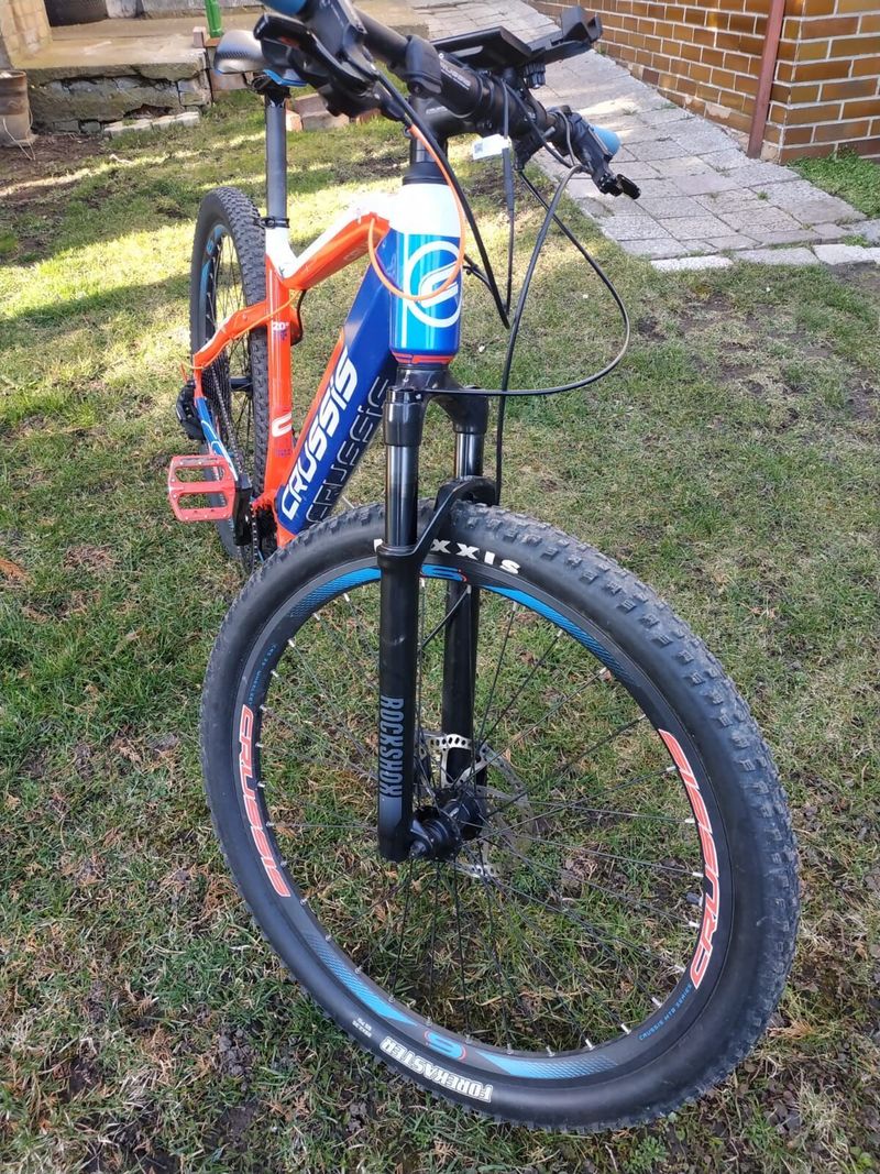 Crusiss E-Largo 9.5