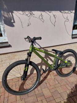Kellys Whip 30