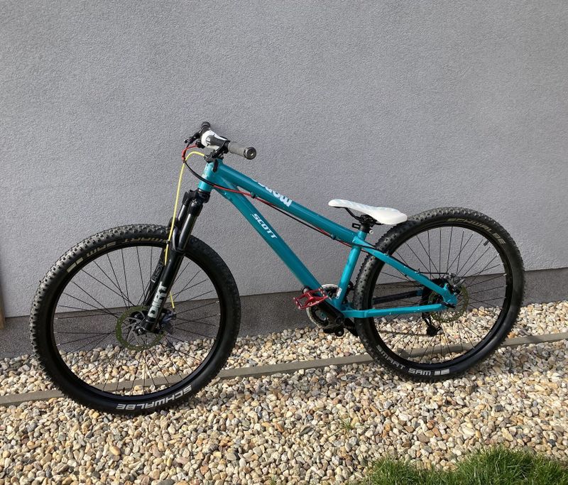 Dirtové kolo Mongoose