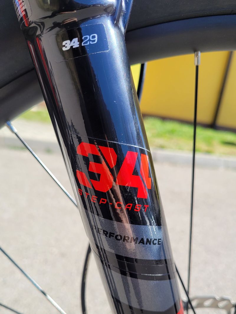 Predám novú, nejazdenú FOX 34 SC Float Performance Air Grip 120mm