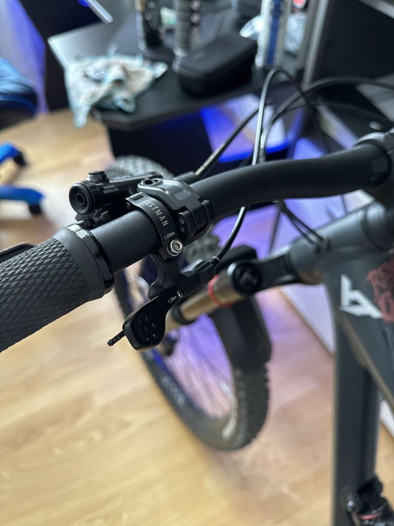 YT POSTMAN DROPPER POST