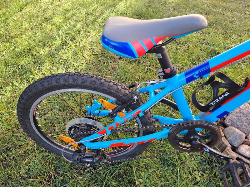 Dětské kolo CUBE KID 200 - kolo s výbornou váhou 9.9 kg a výbavou Shimano ...