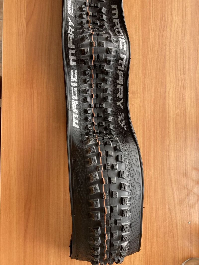 Schwalbe Magic Mary 27,5x2,4 SuperTrail TLE Addix Soft skládací