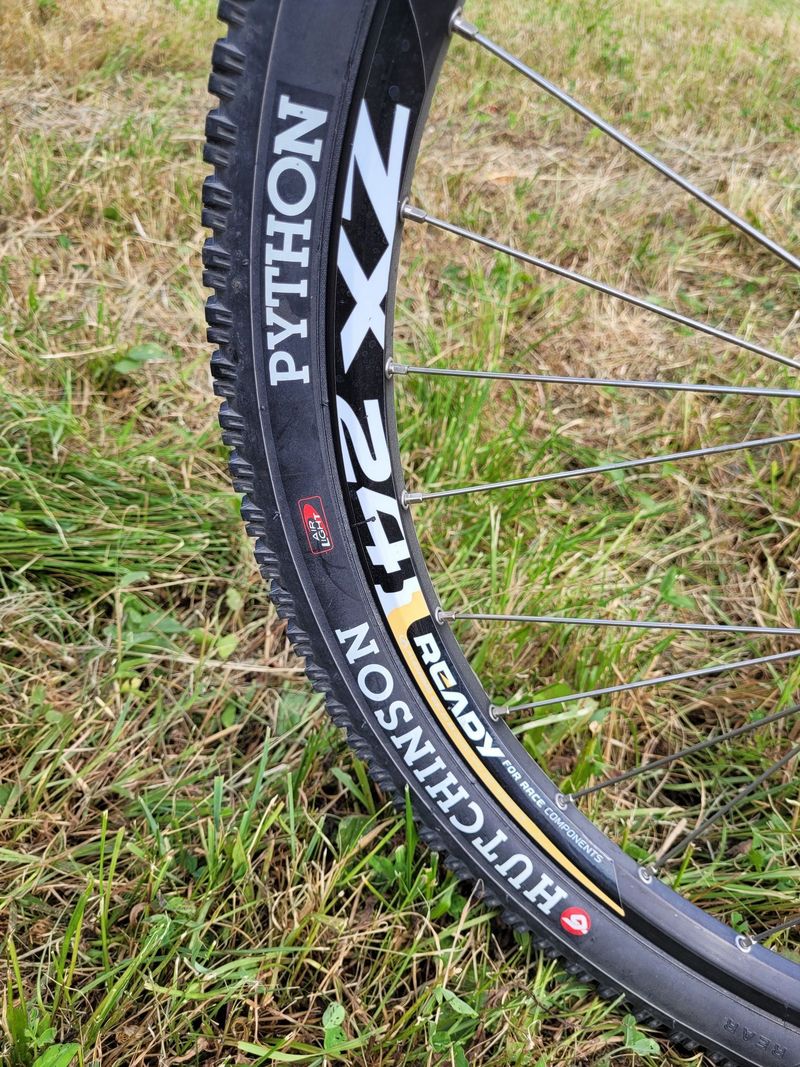 CUBE LTD CC 26" - Competition Line (XT, Reba, Ergon)