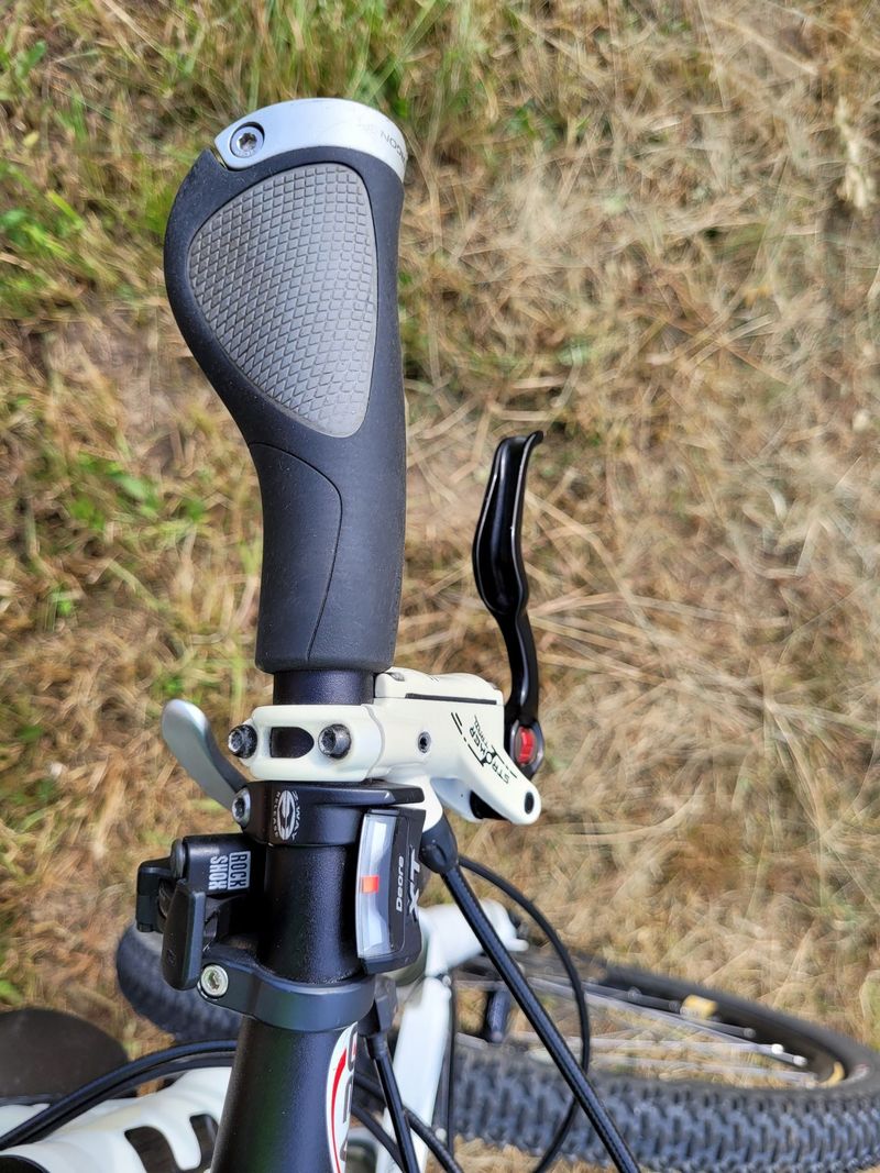 CUBE LTD CC 26" - Competition Line (XT, Reba, Ergon)