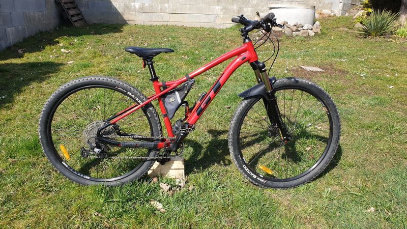 GT Avalanche Elite 29", vel. M + doplňky