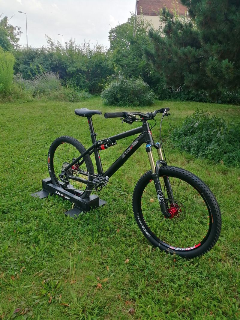 Liteville 301 mk9, váha 12,2kg,X01 ,XTR