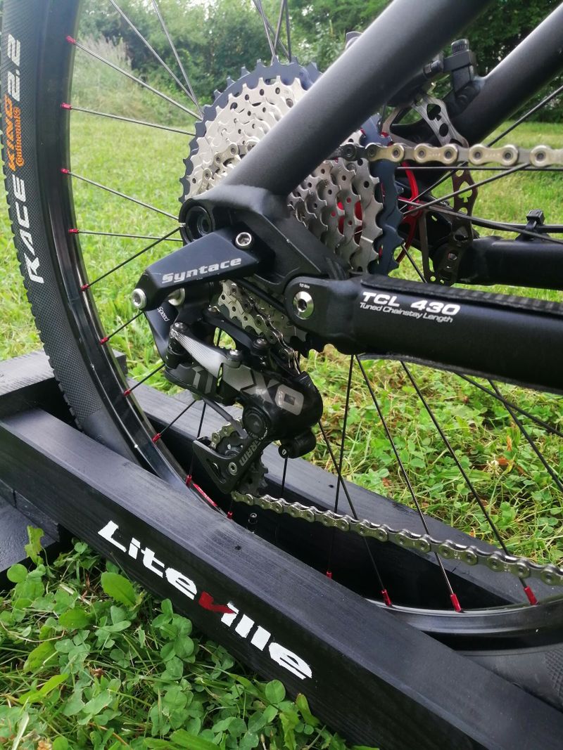 Liteville 301 mk9, váha 12,2kg,X01 ,XTR
