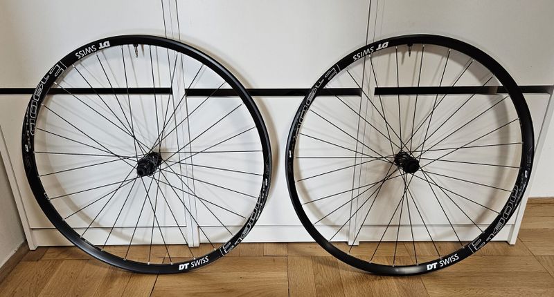 Zapletená kola DT SWISS E 1900 Boost 29", Sram XD 