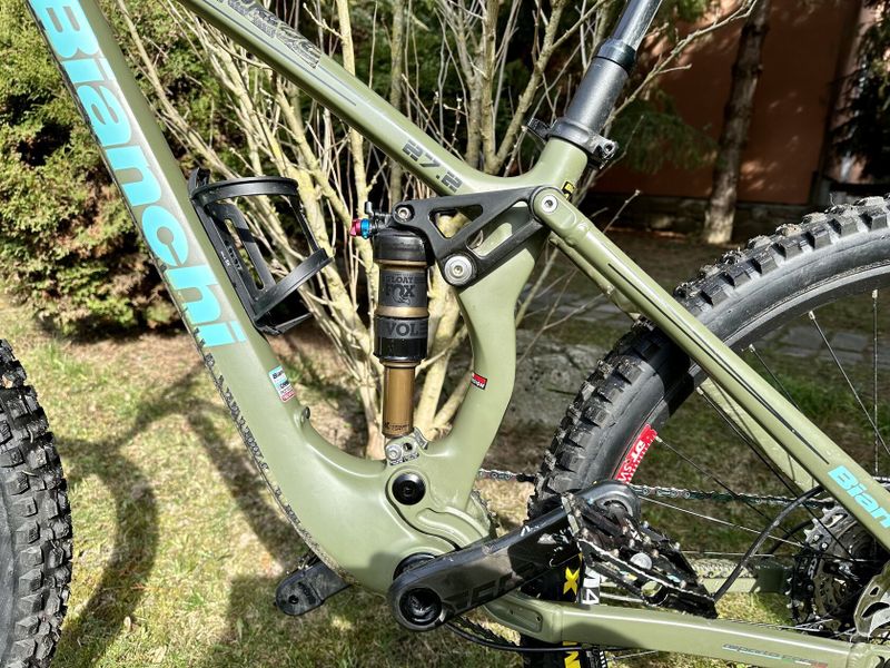 Bianchi Carbon limitovaná edice výročí 100 