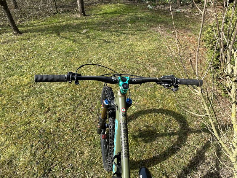 Bianchi Carbon limitovaná edice výročí 100 