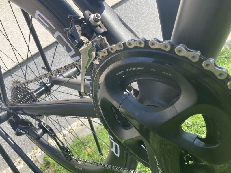 Canyon Ultimate CF SL + carbonové ráfky = top stav
