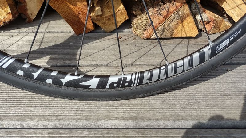 Sada kol DT SWISS RR21 DICUT 