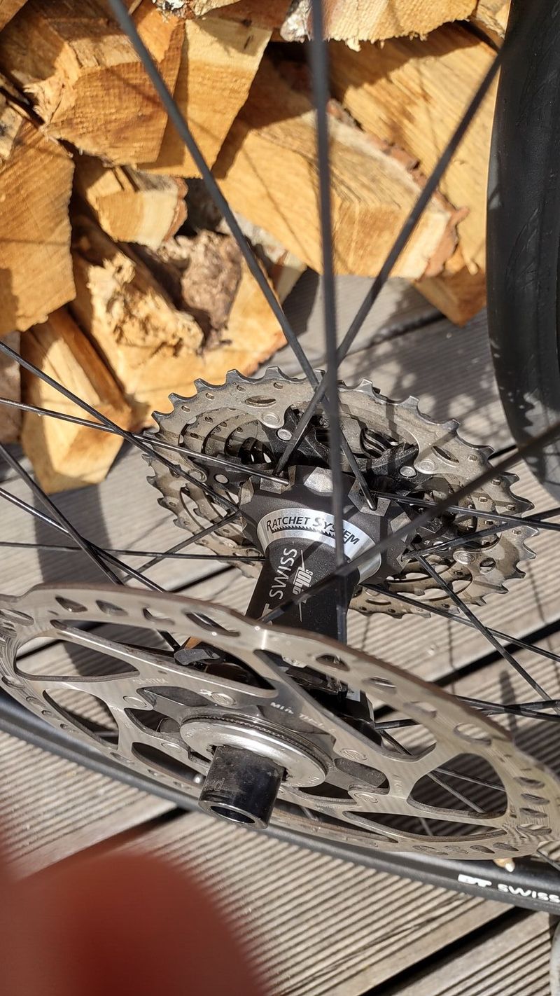 Sada kol DT SWISS RR21 DICUT 