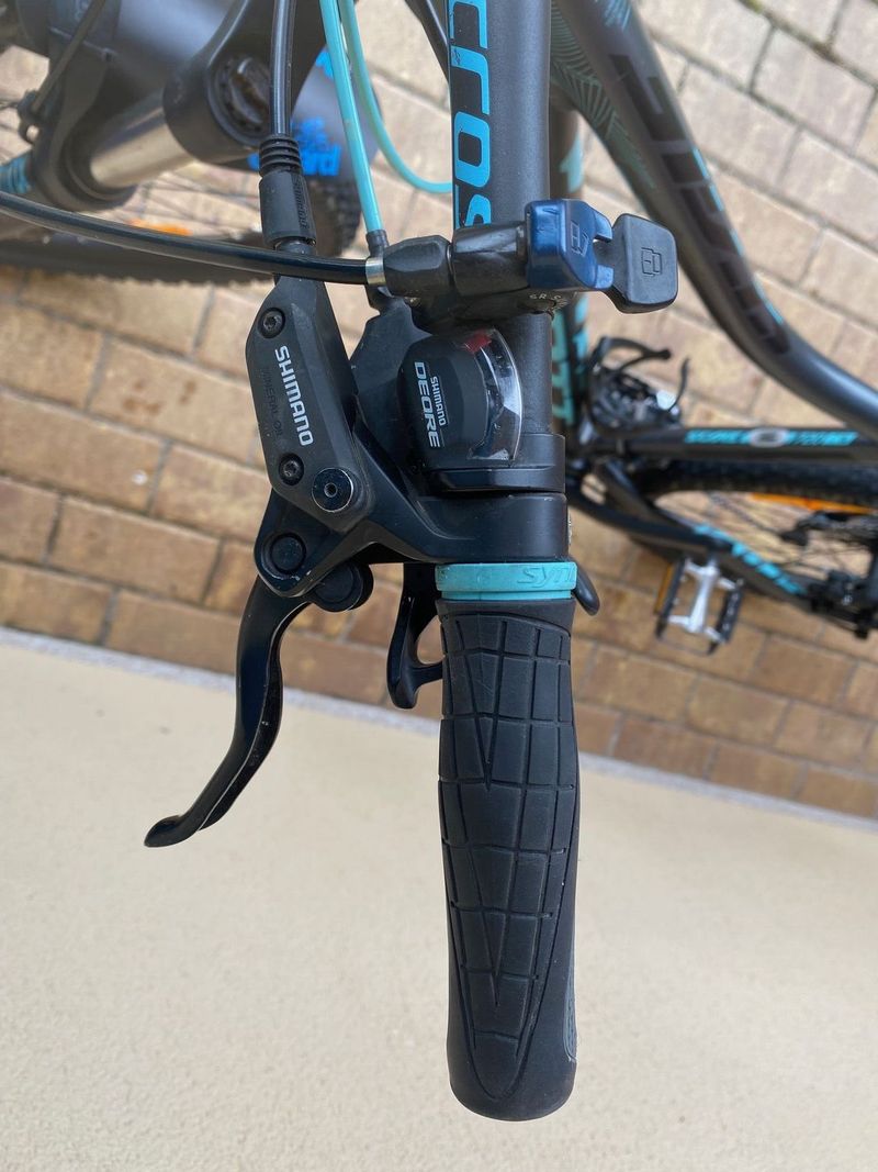 Scott Contessa Scale 720 M