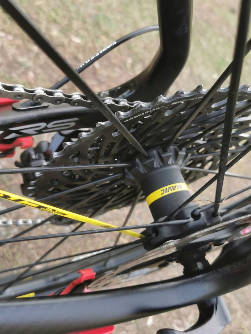 Look 989, shimano XTR 1x12s, karbonová vidlice AXON Werx, MAVIC CROSSMAX PRO