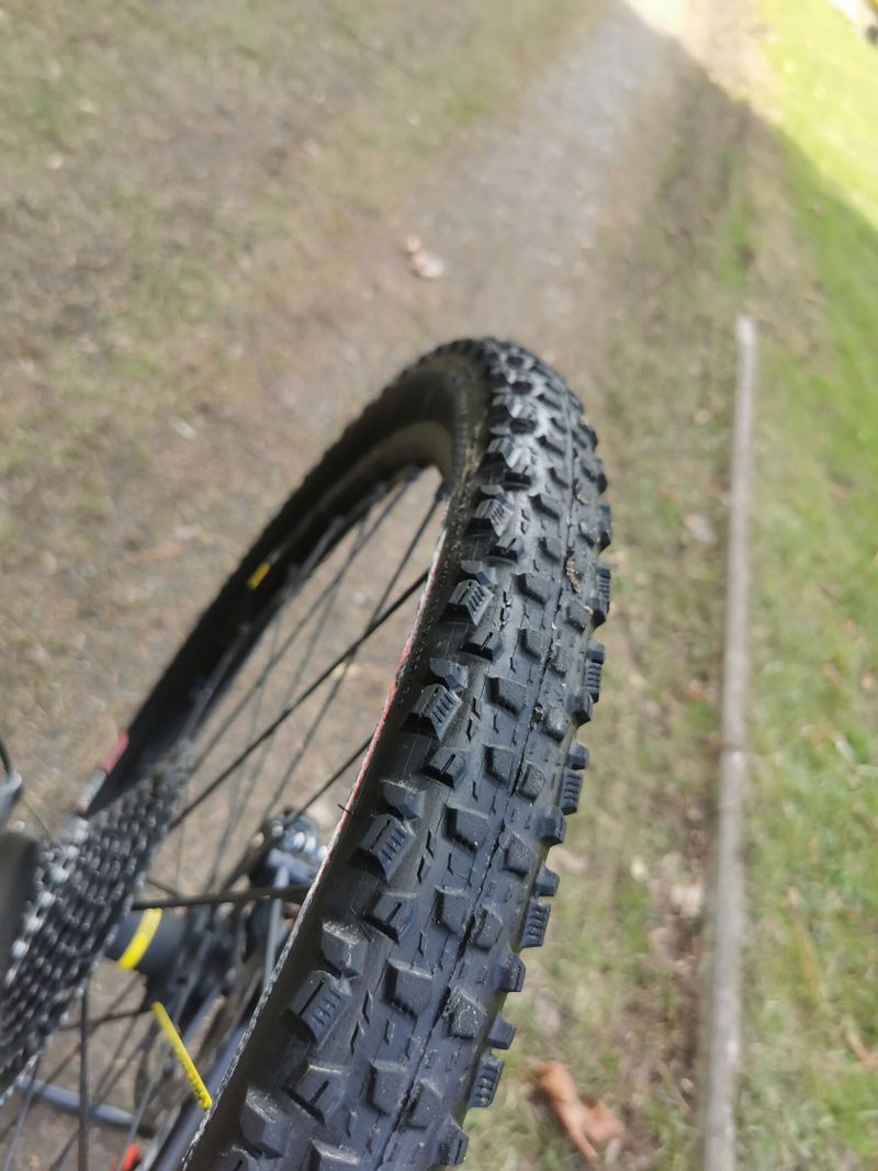 Look 989, shimano XTR 1x12s, karbonová vidlice AXON Werx, MAVIC CROSSMAX PRO