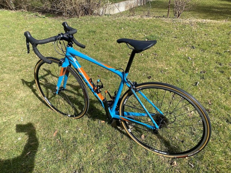 GIANT CONTEND SL2 na Shimano Tiagra, vel S