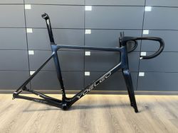 Yoeleo R11 SUPER LIGHT DISC BRAKE silniční rámová sada