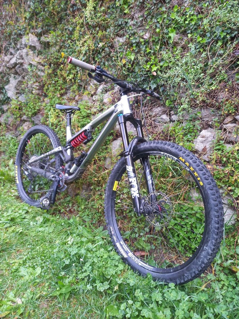 Commencal Meta AM 29-sleva