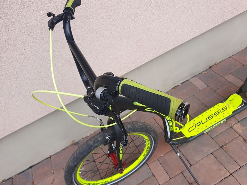 Kolobezka Crussis Active 