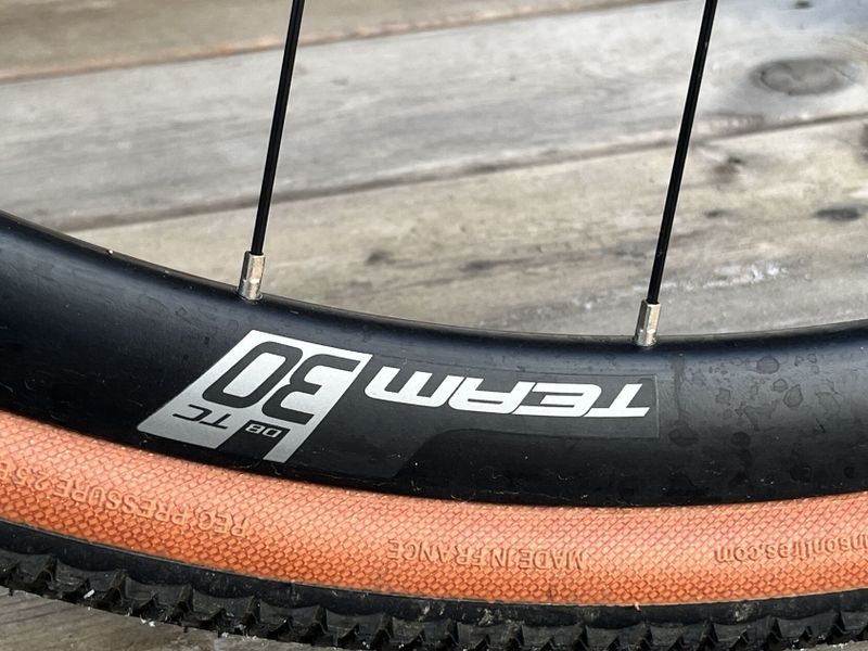 Prodám 1 rok nové gravel kolo BH Gravel X
