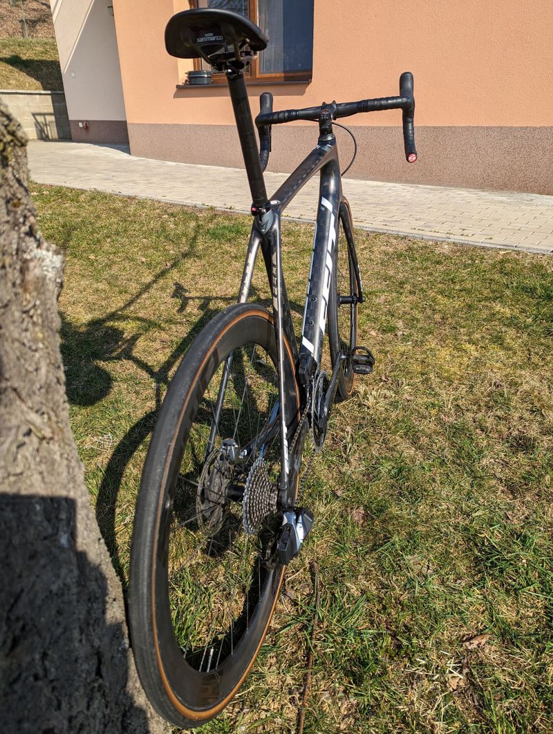 Felt FR Disc Sram Red AXS, vel. 58, wattmetr Quarq, 7 kg