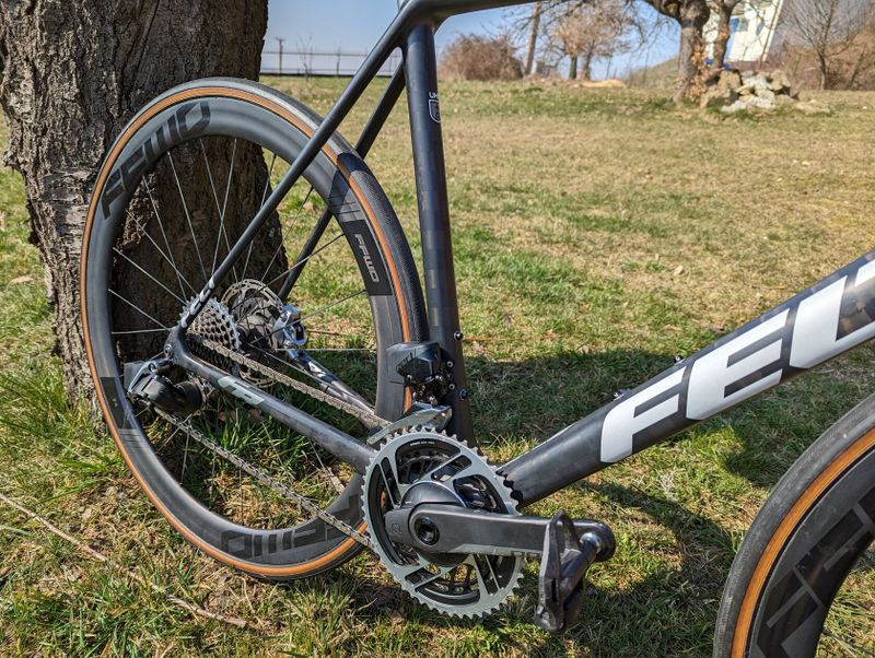 Felt FR Disc Sram Red AXS, vel. 58, wattmetr Quarq, 7 kg