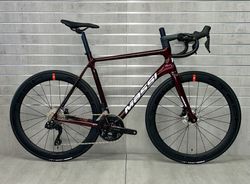 Silniční kolo Massi TEAM RACE 105 Di2 Disc X-Tech Dark Red / White Glossy