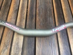  Řidítka Renthal Fatbaŕ Lite 750mm