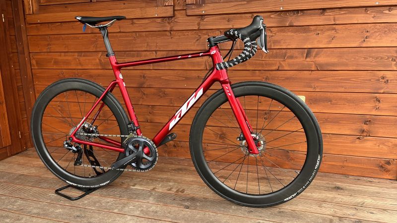 Silniční kolo KTM Revelator Alto Master Di2